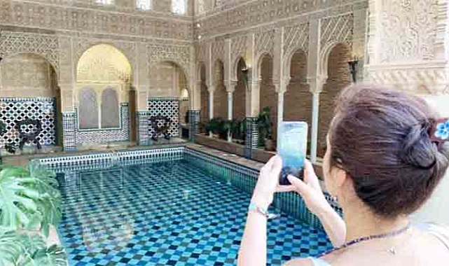 Une Réplique de l'Alhambra à Grenade : La Passion d'un Sévillan